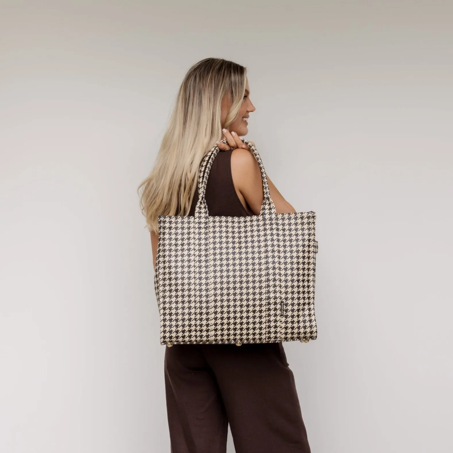 Large Bon Vivant Structured Tote Bag -- Black Houndstooth