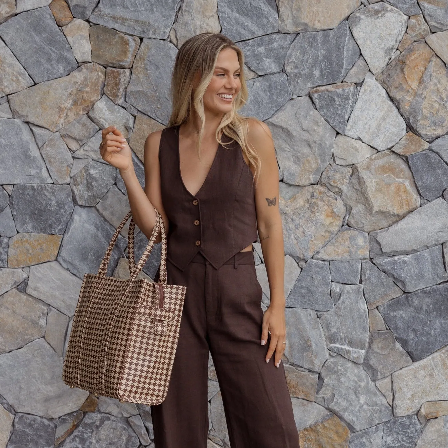 Large Bon Vivant Structured Tote Bag -- Chocolate Houndstooth