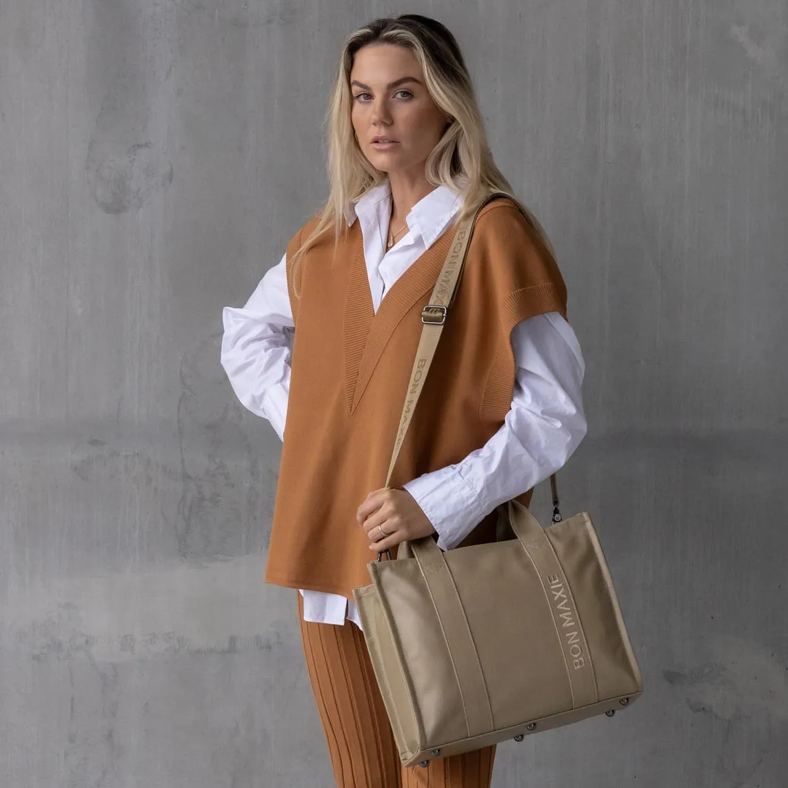 Small Structured Tote Bag -- Latte